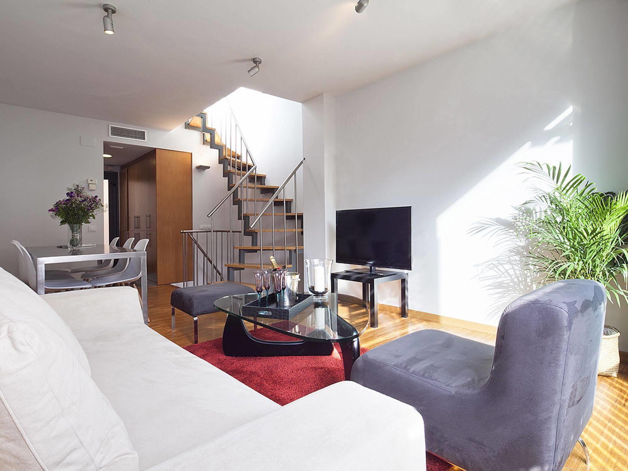 My Space Barcelona Park Gueell Apartments Eksteriør billede