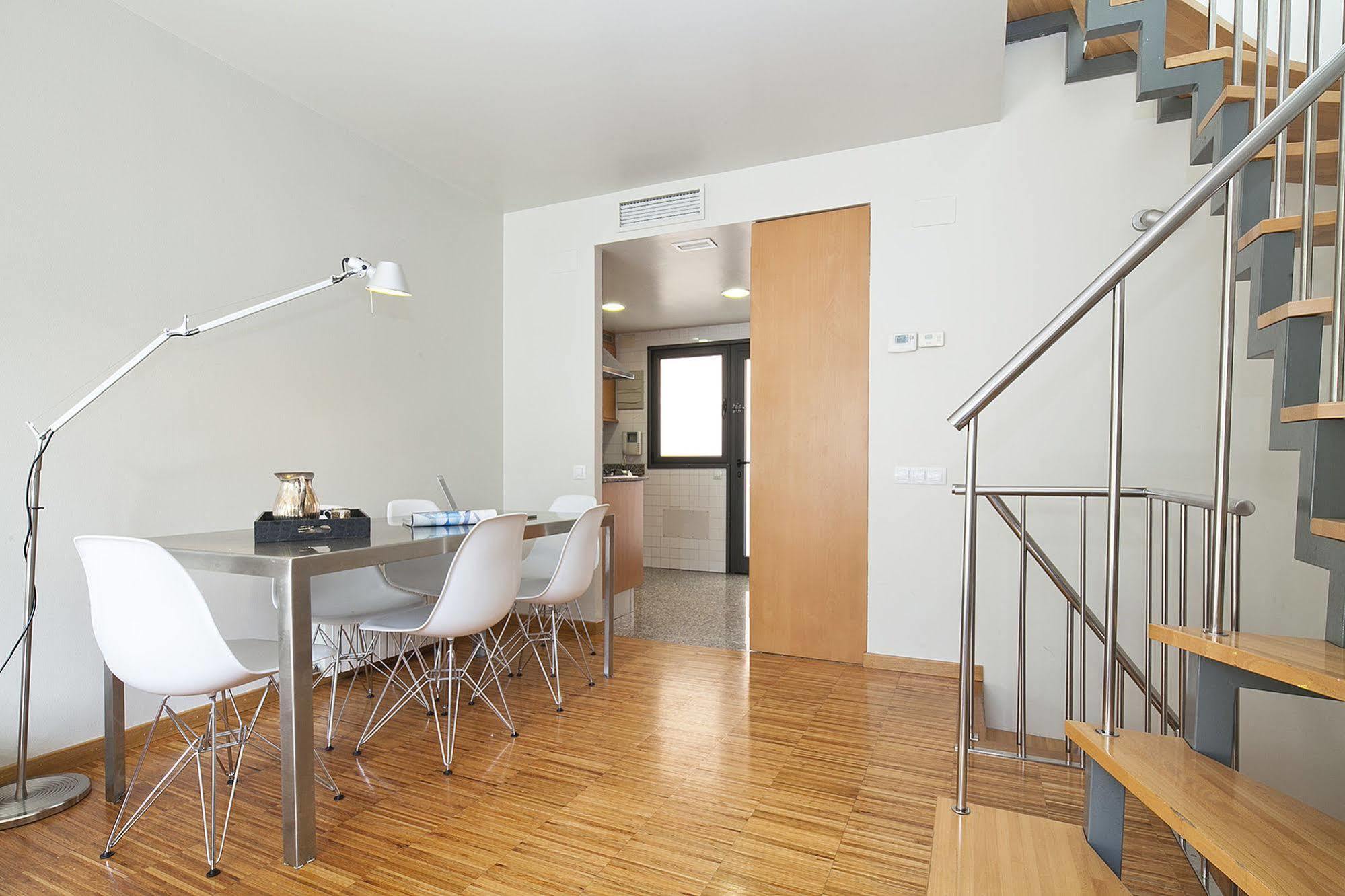 My Space Barcelona Park Gueell Apartments Eksteriør billede